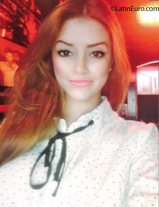 Date this sultry Panama girl Genisis from Panama City PA865