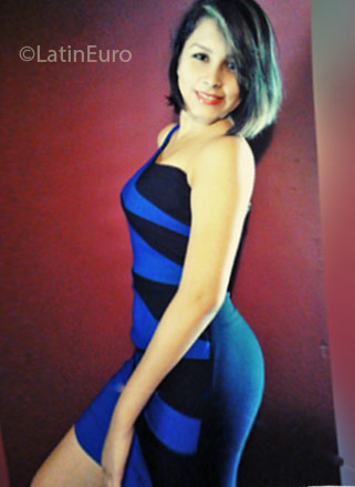 Date this attractive Honduras girl Gisselle from San Pedro Sula HN2018