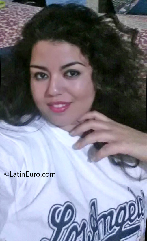 Date this attractive Honduras girl Maria from Copan HN2030