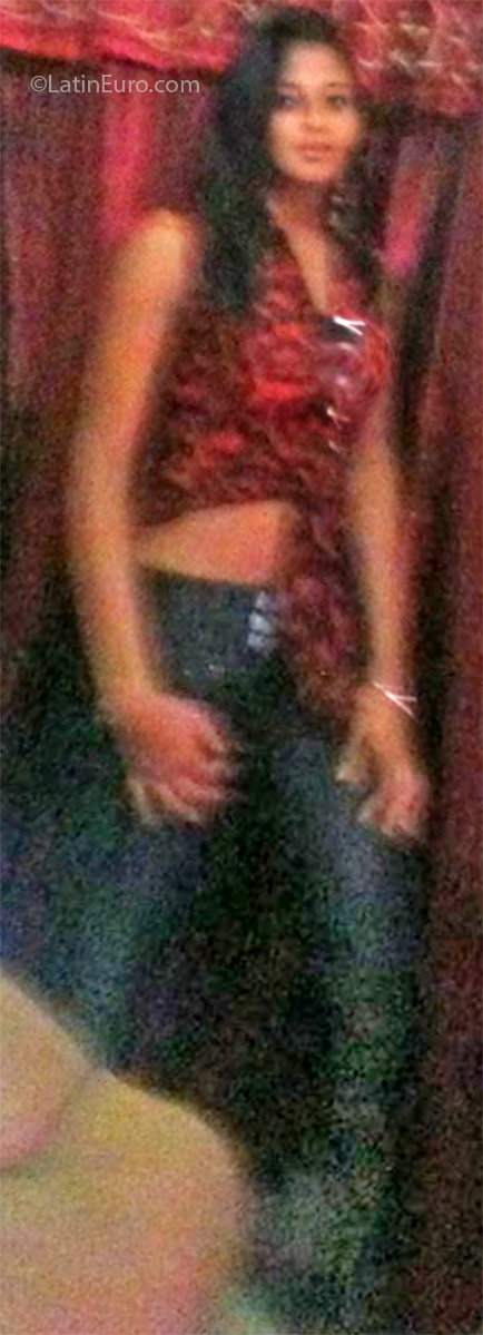 Date this good-looking Dominican Republic girl Mariela from Santo Domingo DO25030