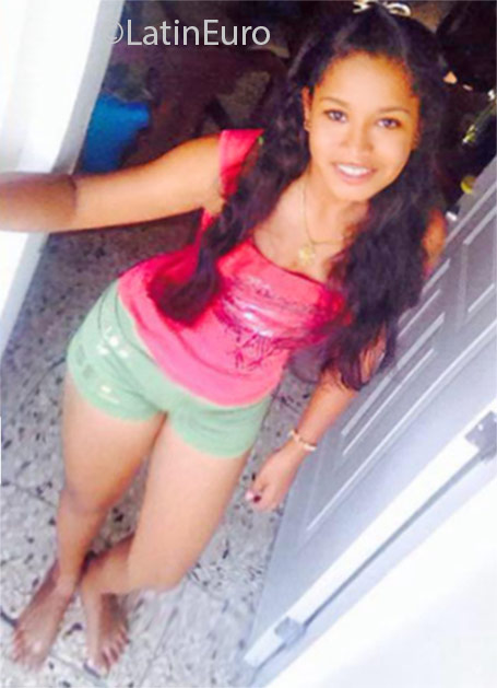 Date this delightful Dominican Republic girl Erika from Santo Domingo DO25119