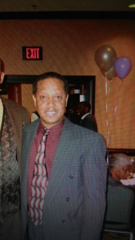 Date this athletic United States man Curtis from Ravenel US17126