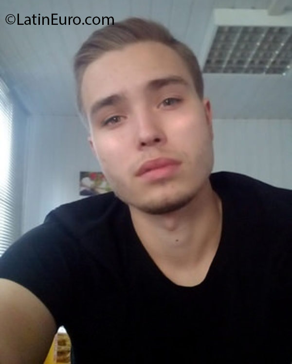 Date this happy Russia man Alex331 from Moscow RU58