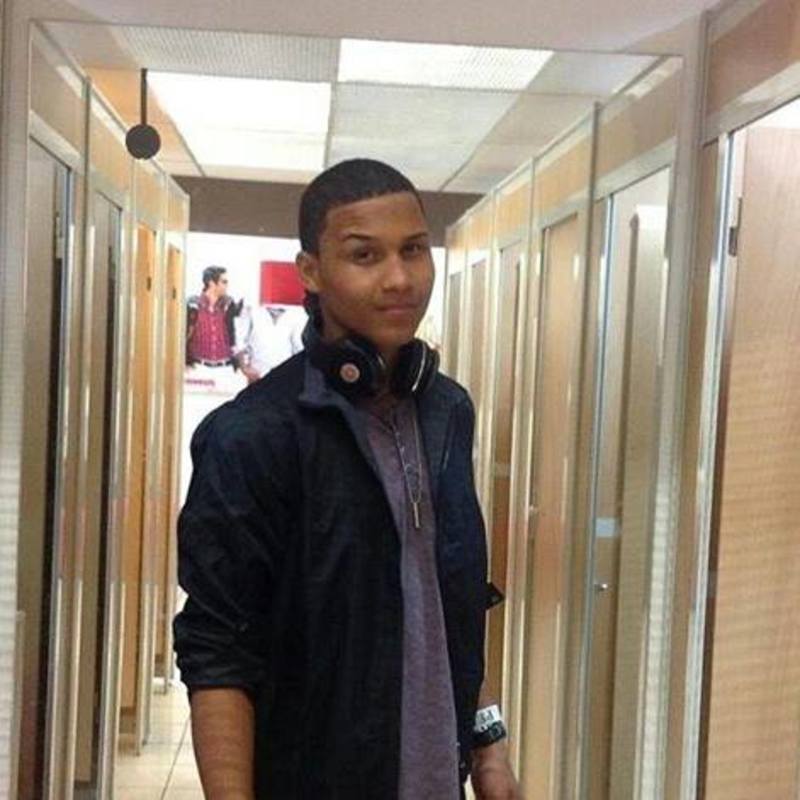 Date this happy Dominican Republic man Trecxer from Santo Domingo DO25630