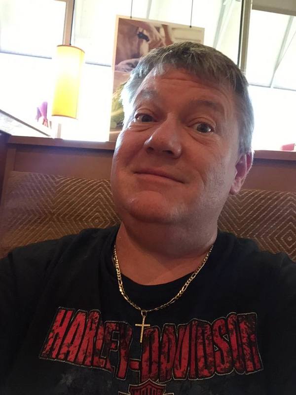 Date this young United States man Goldenman50 from San Mateo US17341