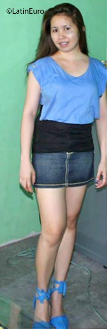 Date this nice looking Philippines girl Lynnfel from Cavite PH896
