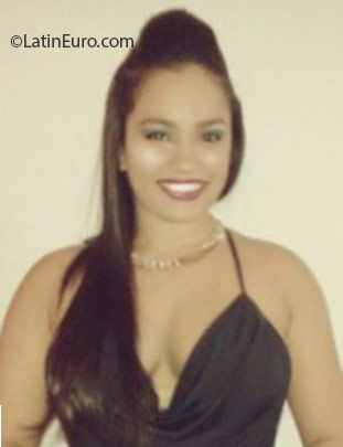Date this hot Brazil girl Ana from Santa ines BR11798