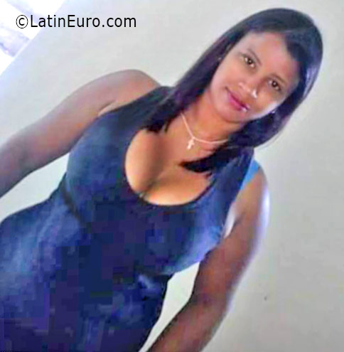 Date this funny Dominican Republic girl Mabel from Santo Domingo DO25901