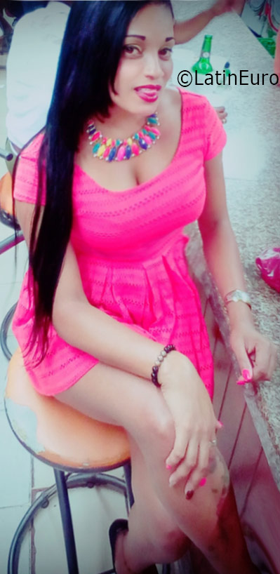 Date this hot Dominican Republic girl Rosanna from Santo Domingo DO26112