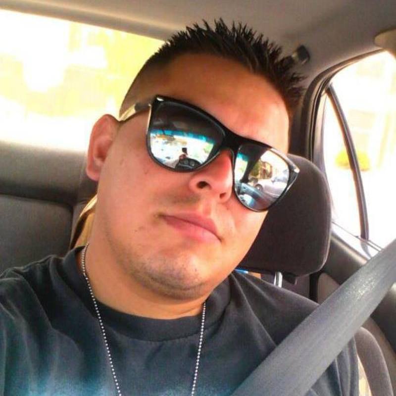 Date this athletic United States man Summers11 from Salmiya US17519