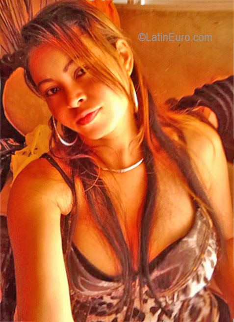 Date this exotic Dominican Republic girl Karolay from Santiago DO26301