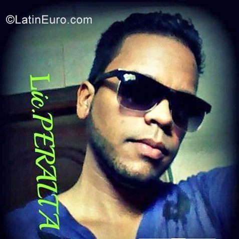 Date this pretty Dominican Republic man EDINSON from Santiago DO26812