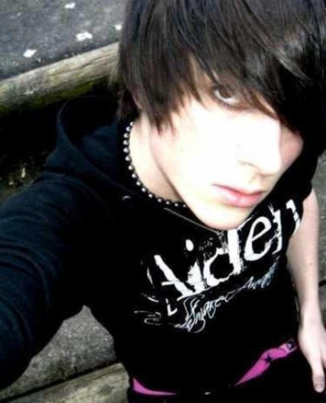 Date this pretty Costa Rica man Manuel from San Jose CR335