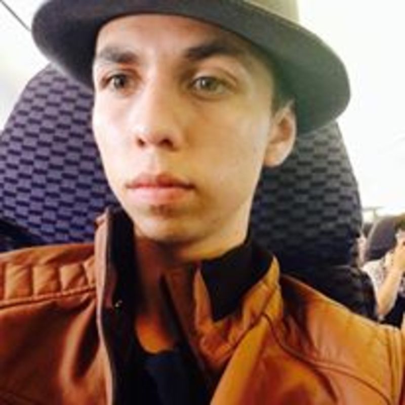 Date this georgeous Colombia man Juan camilo from Manizales CO19825