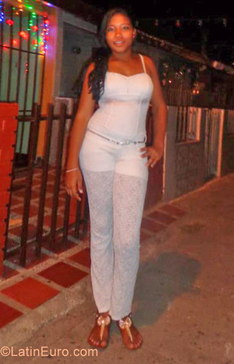 Date this athletic Colombia girl Cristina from Jamundi CO20104