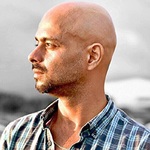 tall Any Country man  from Saint Denis RE24