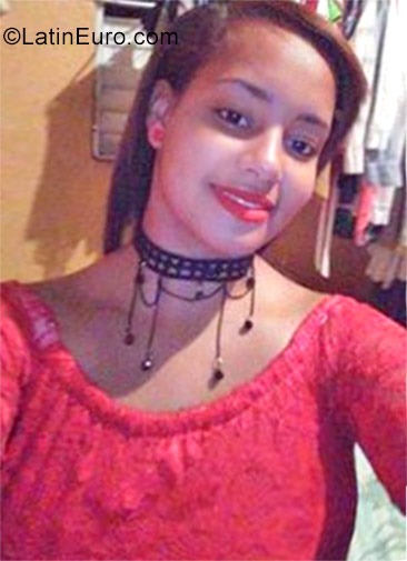 Date this exotic Dominican Republic girl Abigail from Santiago DO27420