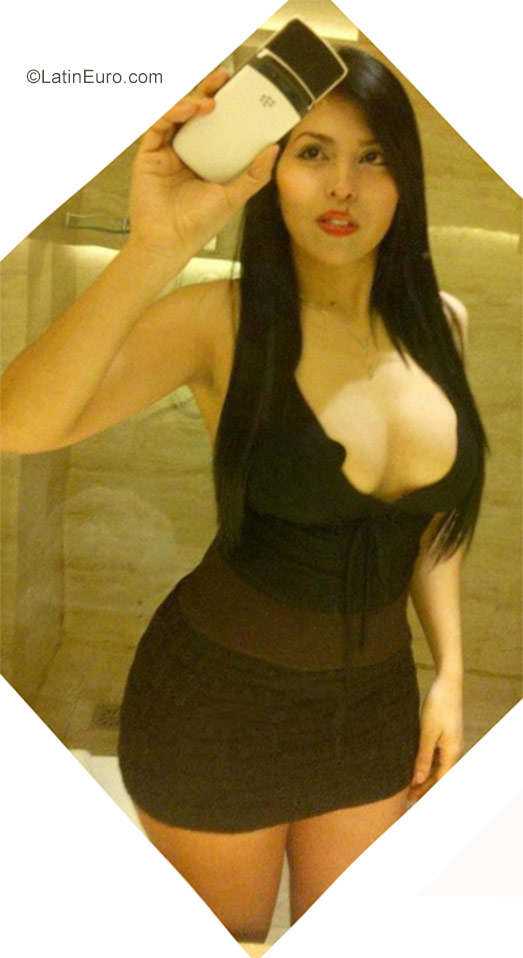 Date this voluptuous Colombia girl Diana marcela from Manizales CO20838