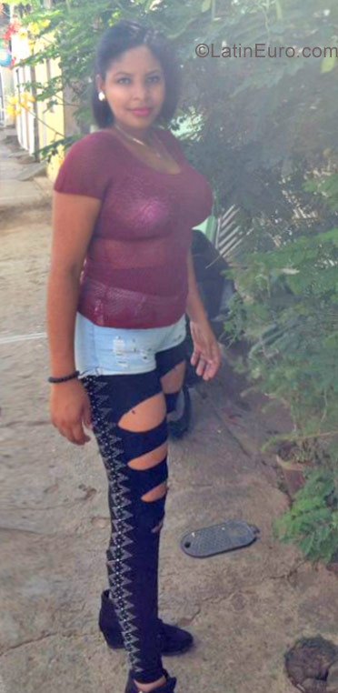 Date this funny Dominican Republic girl Jennifer from Mao DO28093