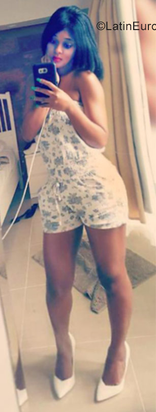 Date this young Dominican Republic girl Anny from Santo Domigo DO30931