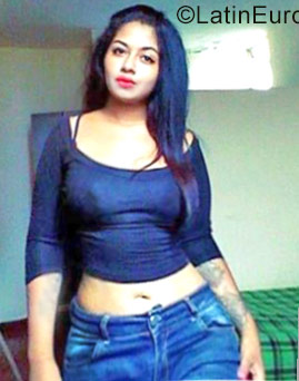 Date this tall Colombia girl Linda from Cartagena CO25736