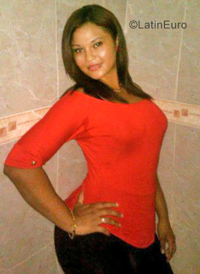 Date this gorgeous Dominican Republic girl Jomary from Higuey DO29602