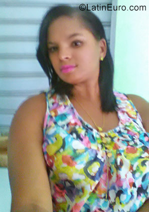 Date this funny Dominican Republic girl Juana from Santo Domingo DO29690