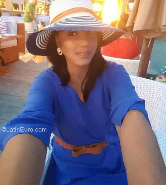 Date this good-looking Dominican Republic girl Brailen from Santo Domingo DO32380