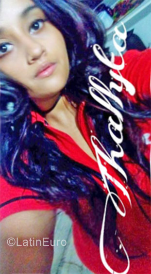 Date this attractive Brazil girl Talita from Recife BR10251