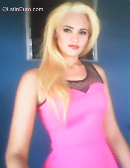 Date this lovely Cuba girl Lili from Camaguey CU95