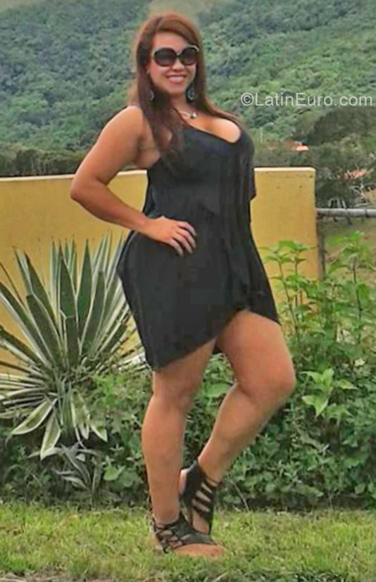 Date this funny Panama girl Luciana from Panama City PA1090