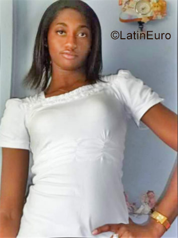 Date this fun Ecuador girl Diana from Quito - Ibarra EC220