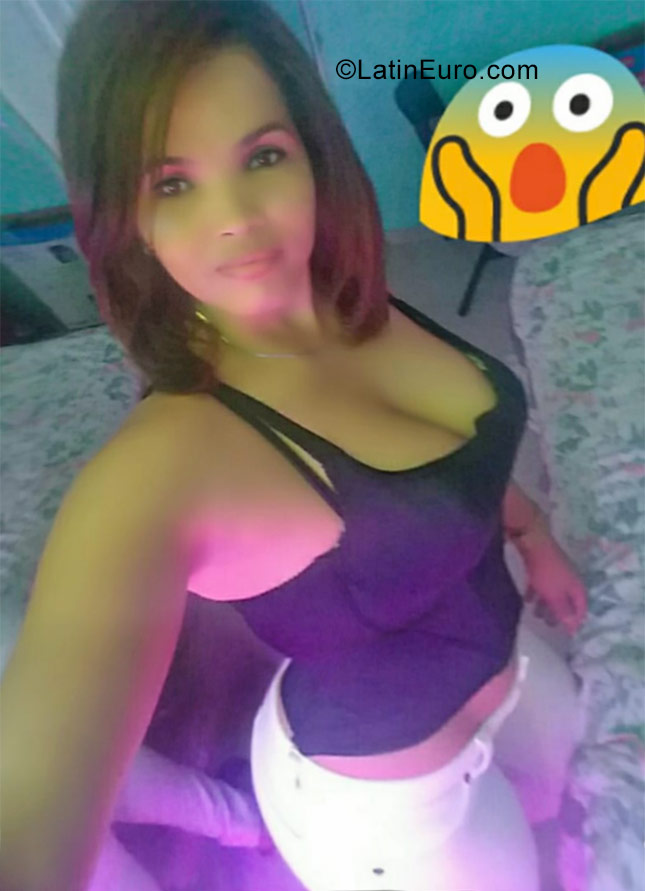 Date this passionate Dominican Republic girl Marleny from Santo Domingo DO30899