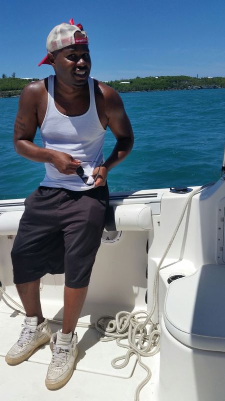 Date this passionate Bermuda man Barrhosha2884 from Hamilton BM37