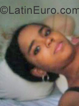 Date this voluptuous Colombia girl Vanessa from Cali CO23453