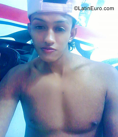 Date this beautiful Colombia man Jean from Santa Marta CO23200