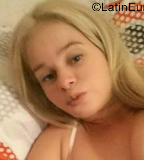 Date this good-looking Colombia girl Katalina from Medellin CO23452