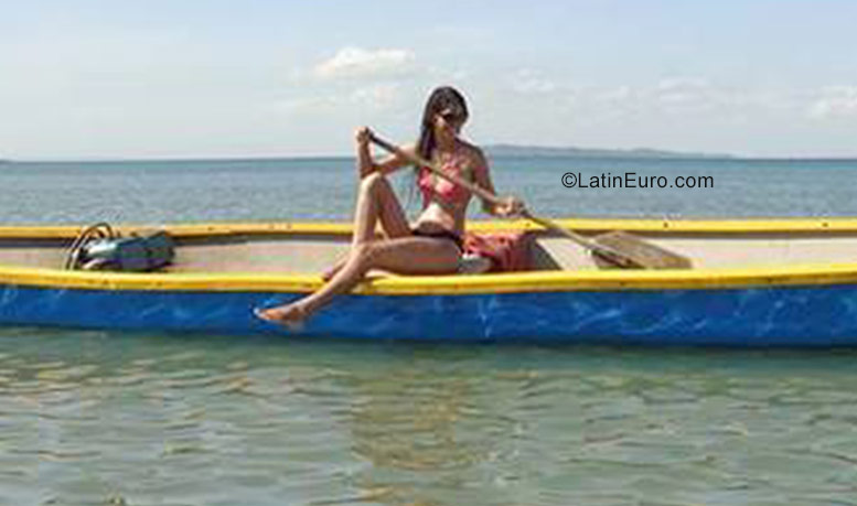 Date this gorgeous Brazil girl ADRIANA from Salvador BR10435