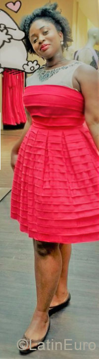 Date this nice looking Belgium girl Cellia from Brussels BE114