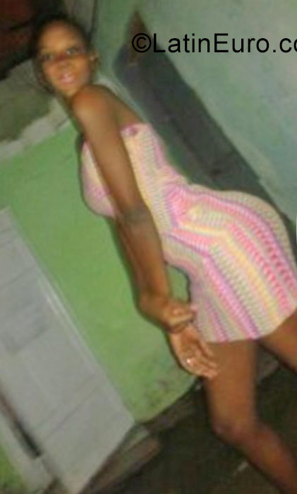 Date this sensual Dominican Republic girl Janette from Santo Domingo DO31766