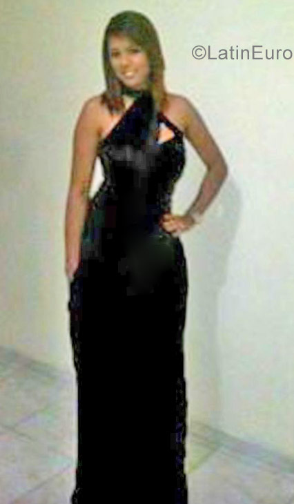 Date this lovely Dominican Republic girl Stephanie from Santo Domingo DO31768
