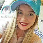 pretty Bolivia girl Dorinkia from Santa Cruz BO38