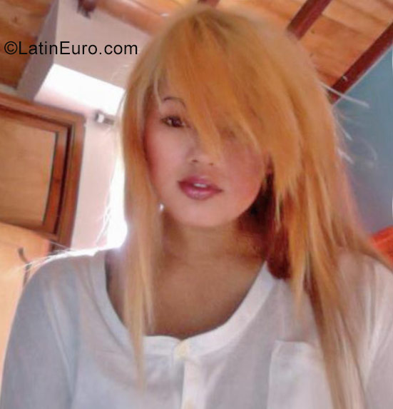 Date this lovely Colombia girl Xiomara from Bucaramanga CO23493