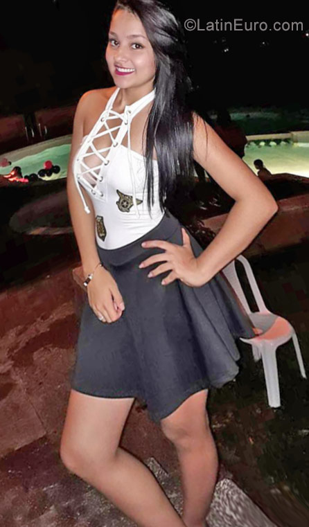 Date this funny Colombia girl Natalia from Pereira CO23538