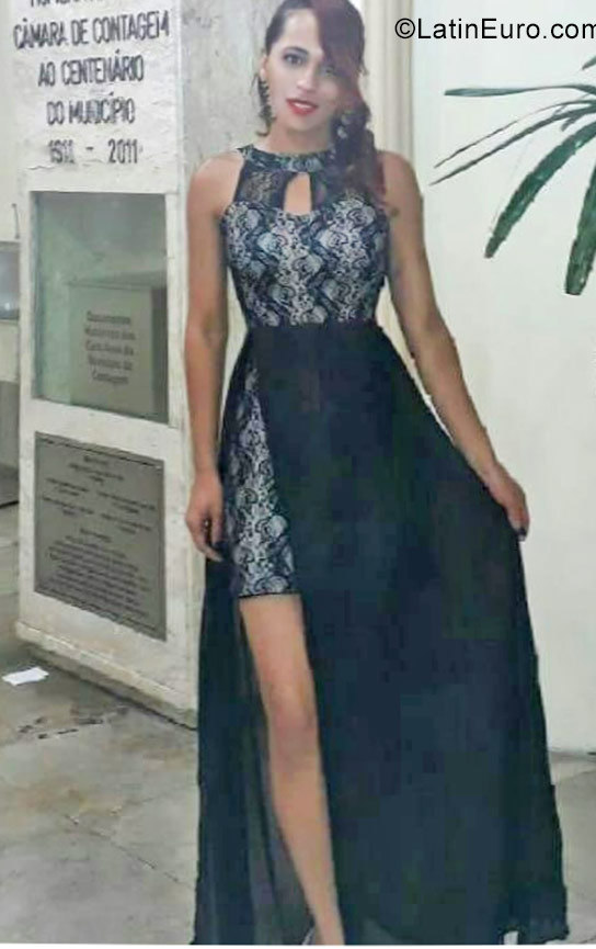 Date this beautiful Brazil girl Junia from Belo Horizonte BR10491