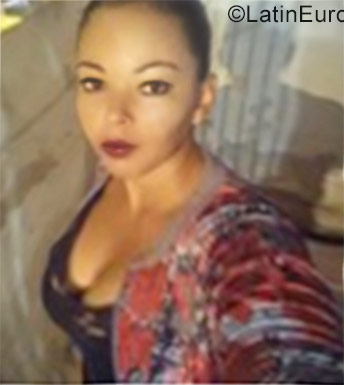 Date this stunning Brazil girl Iris from Recife BR10494