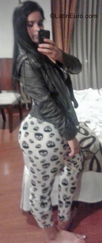 Date this georgeous Colombia girl Katerin from Medellin CO23620