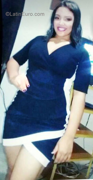 Date this voluptuous Venezuela girl Marilyn from Barquisimeto VE1470