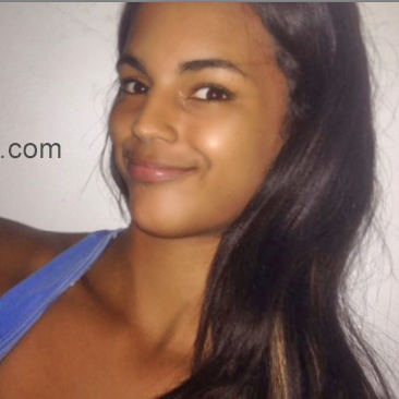Date this happy Venezuela girl Alba from Madrid VE1493