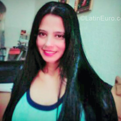 Date this hard body Venezuela girl Yolymar from Cabimas VE1505